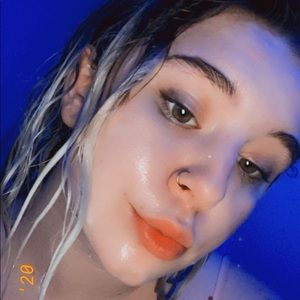 Meet your Posher, Daisy